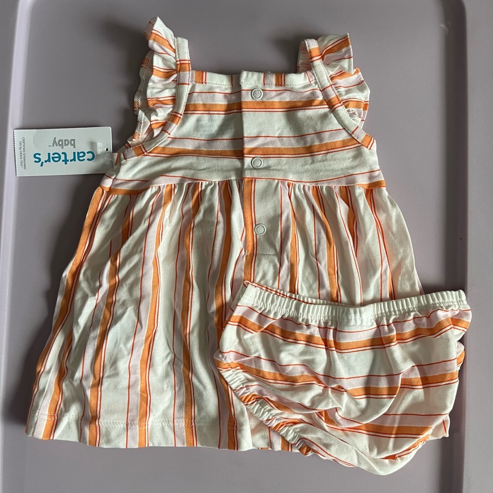 Carter’s 2-Piece Set - Picture 4 of 6